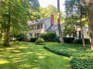 28 N Gate Rd, Mendham, NJ 07945