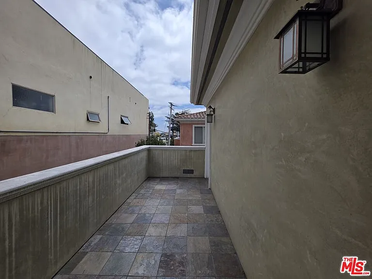24221 Madison St #B — Photo 39