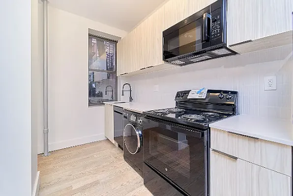 Rented by Living New York | media 9