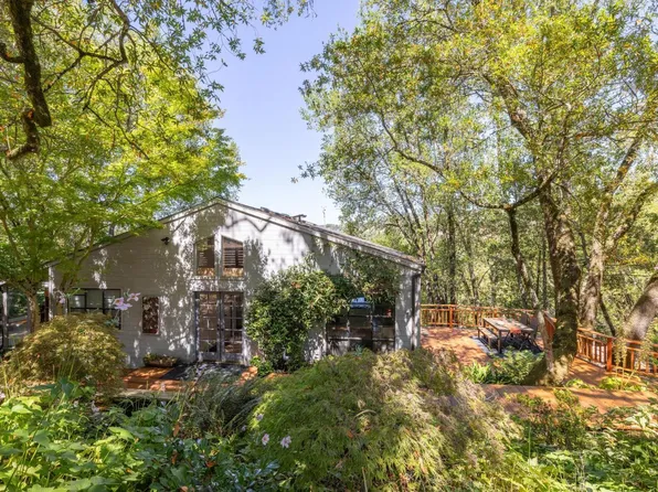 6063 Hyland Way, Penngrove, CA 94951