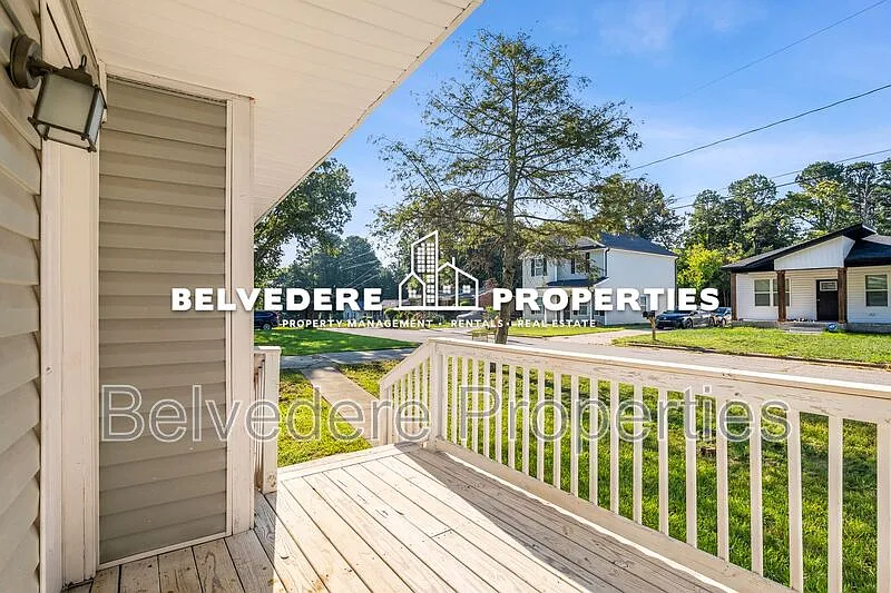 3 bed, 2.0 bath, 1417 sqft, $1,600 — Photo 3