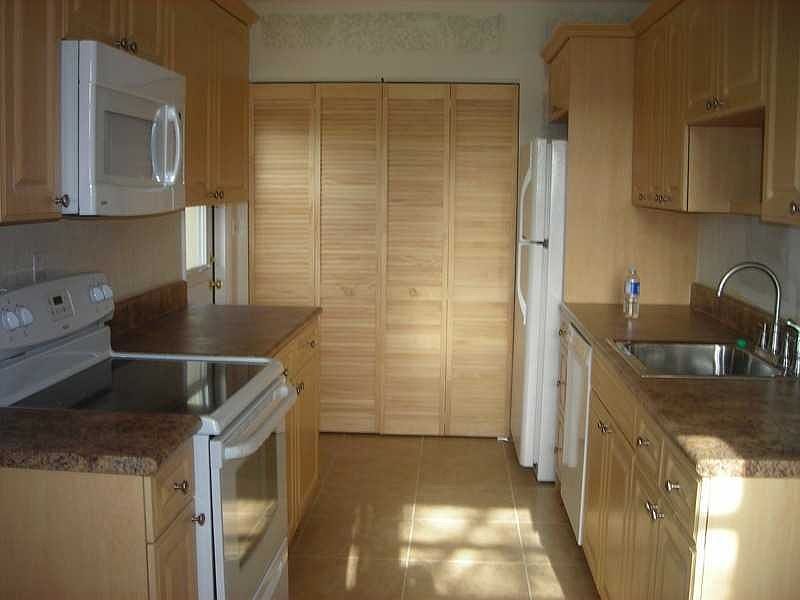 2nd image of 1541 N 70th Ave