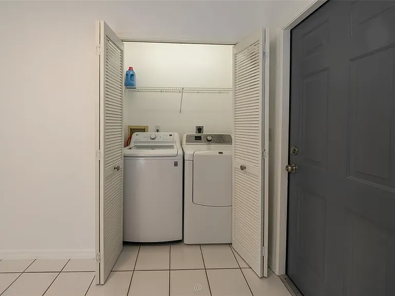 923 Sand Crest Dr — Photo 46