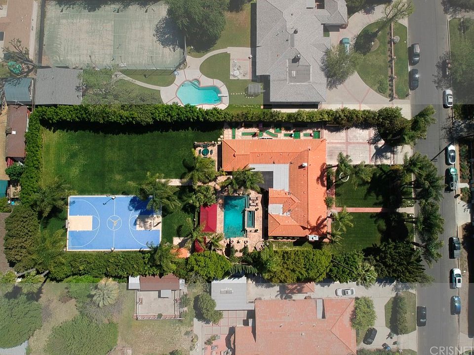 1st image of 22653 Erwin St
