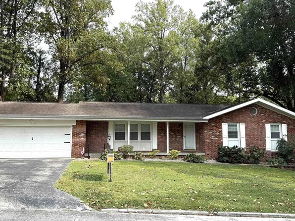 8211 Larch Ln, Evansville, IN 47710