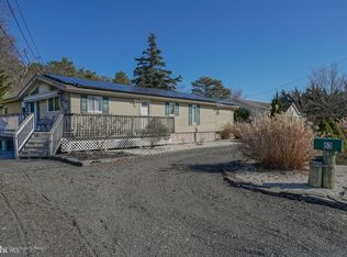 63 Edgewater Dr, Tuckerton, NJ