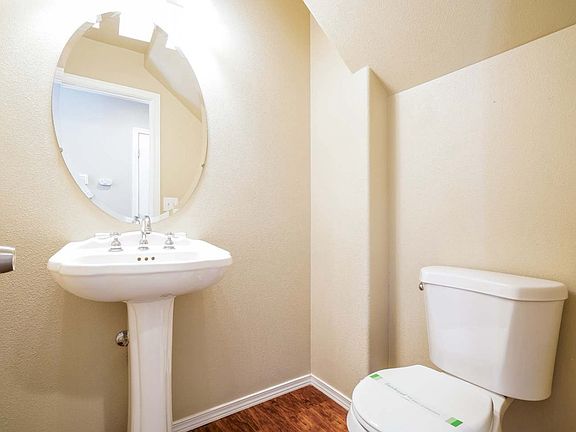 2nd image of 4306 Silver Oaks Dr #1