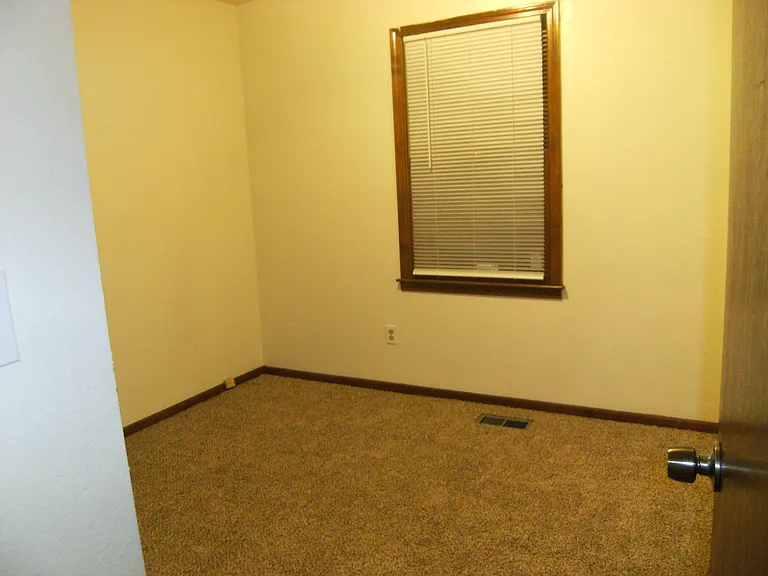 9715 Hillcrest Rd #9715 — Photo 15