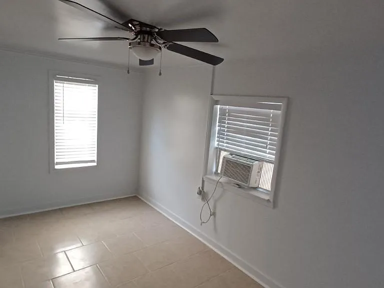 3809 Periwinkle Ln — Photo 18