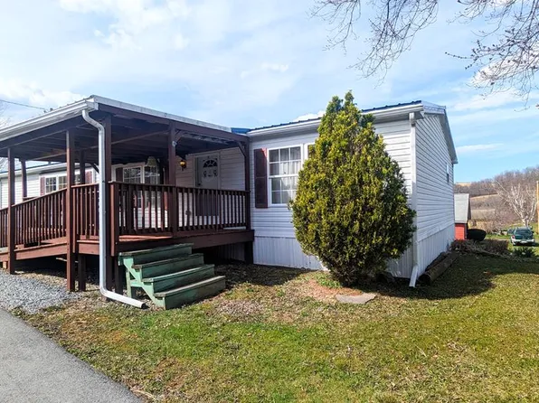 1036 Harvard St, Wellsboro, PA 16901