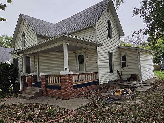 5th image of 531 2nd St
