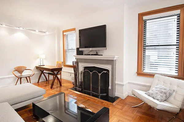 Rented by WAM Partners - William Moses Co. | media 14