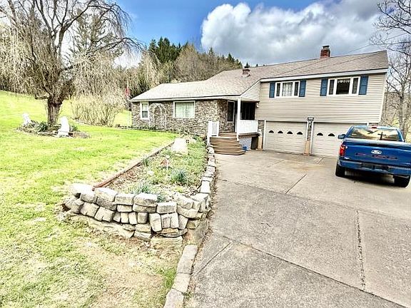 2nd image of 1660 Follett Run Rd #1