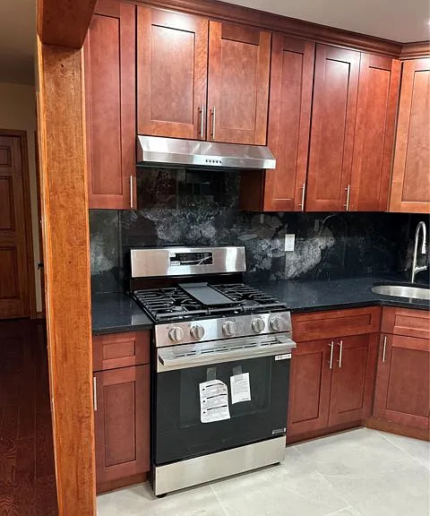 9015 Bayview Pl — Photo 6