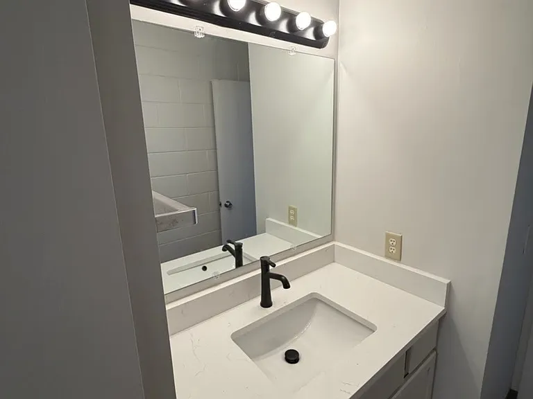 1332 N Farmstead St — Photo 5