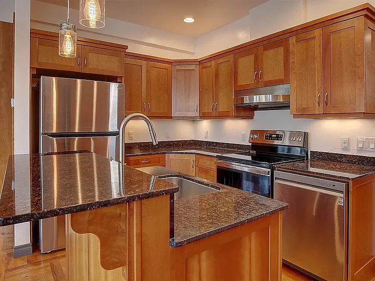 222 Inez St #A — Photo 11