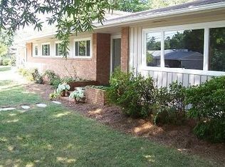 1500 Wendover Dr, High Point, NC 27262