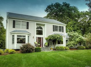 6 Thayer Rd, Highland Mills, NY 10930