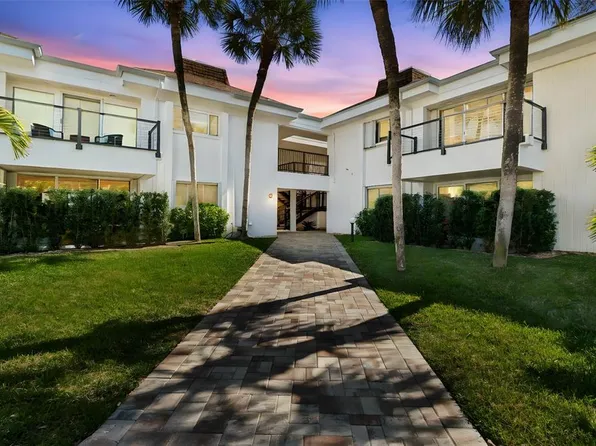 311 Island Way APT 203, Clearwater, FL 33767