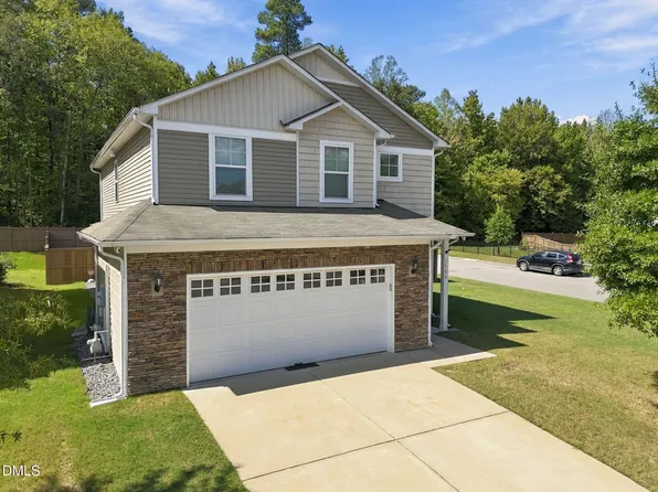 3500 Althorp Dr, Raleigh, NC 27616