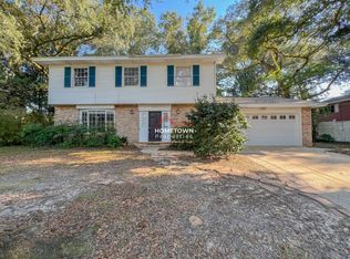 5325 Lakewood Dr, Milton, FL 32570