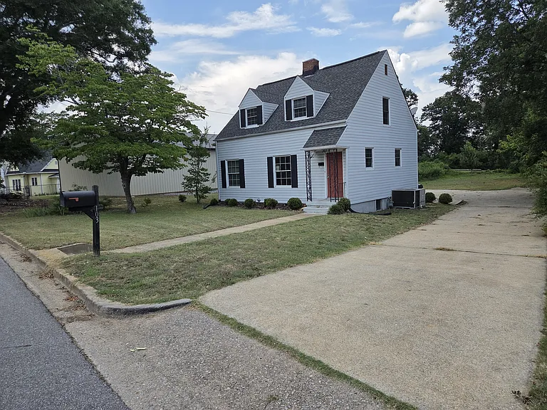 103 E Bearden St — Photo 3