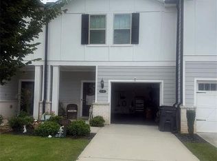 5542 Plain Field Ln, Lilburn, GA 30047