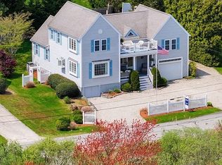 16 Island Dr, Bourne, MA 02532
