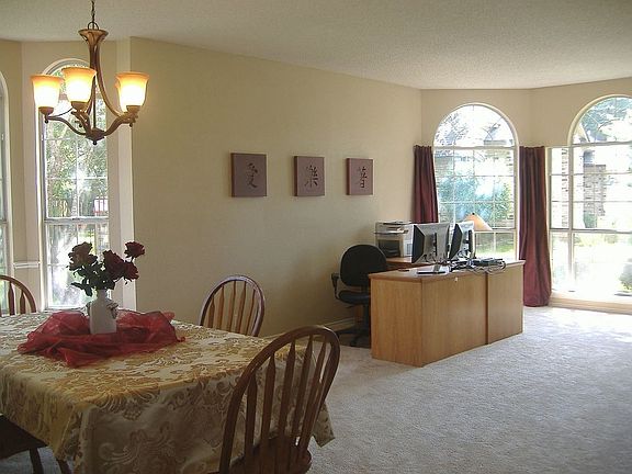 4th image of 1201 Bobwhite Ct