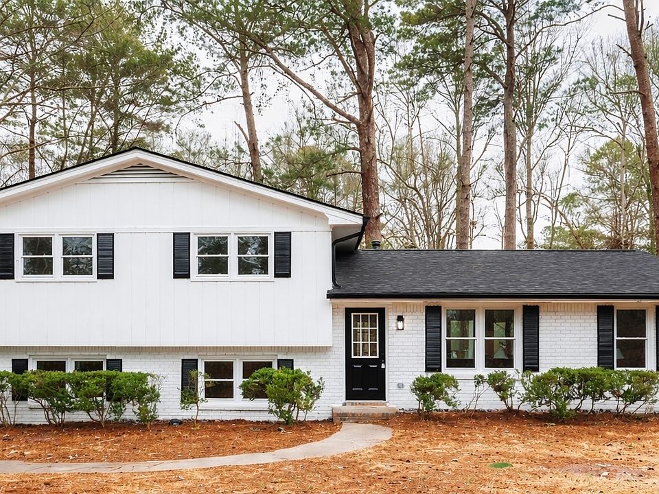 1st image of 2051 Forest Dr