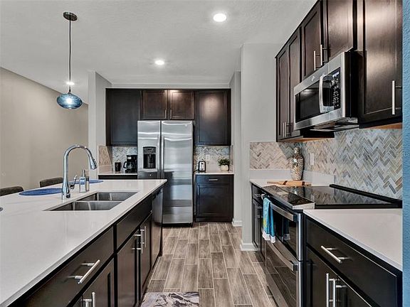 5th image of 462 Cool Summer Ln