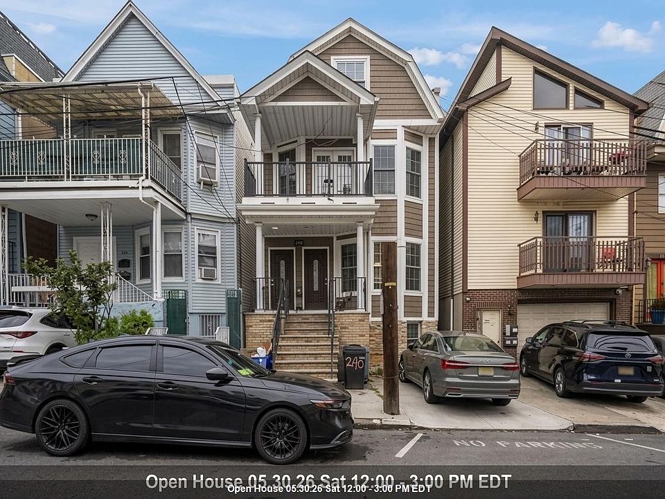 1st image of 245 Jewett Ave