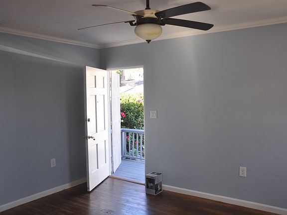4th image of 8061 El Capitan Dr #1