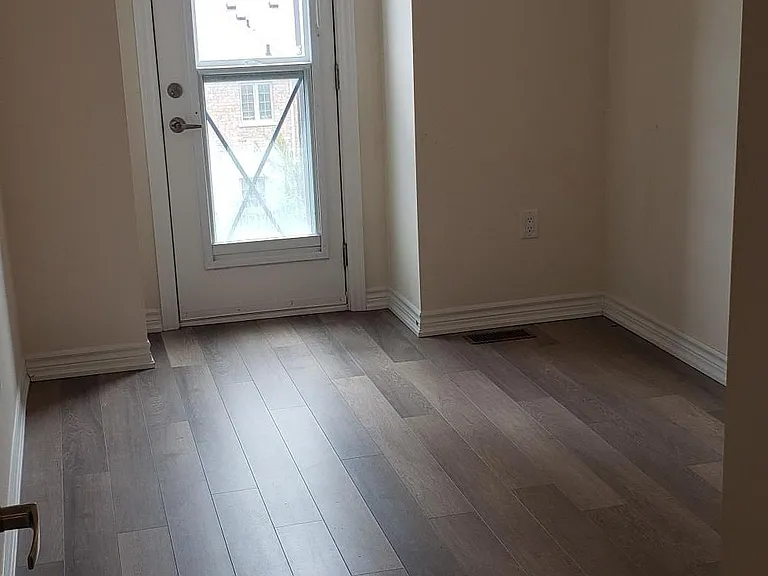 3865 Major Mackenzie Dr W #211 — Photo 9