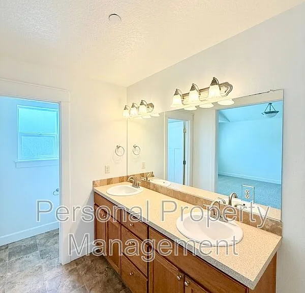 3326 NW 47th Dr — Photo 24