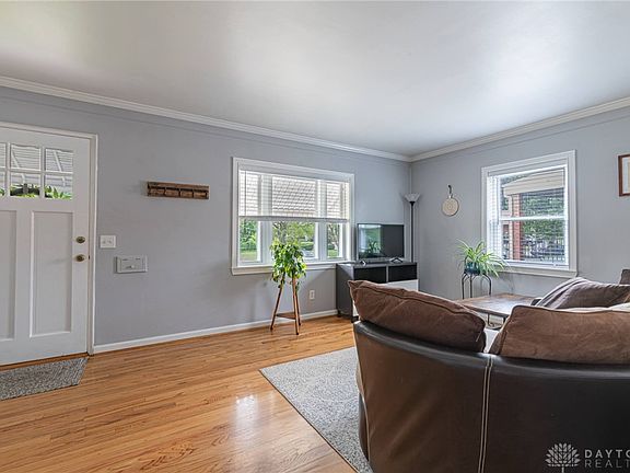 4th image of 932 Seibel Ln