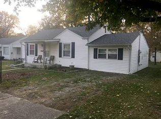 121 S Watkins St, Cisne, IL 62823