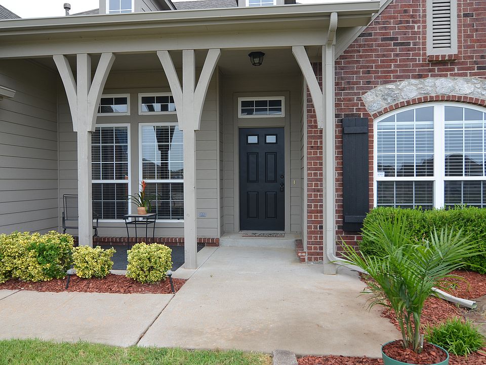 1st image of 5111 E El Paso Pl