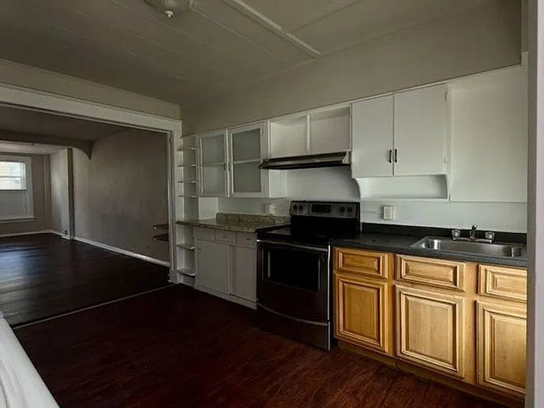 503 N Rose St — Photo 8