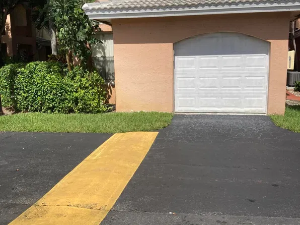 3243 NW 44TH Street #1, Oakland Park, FL 33309