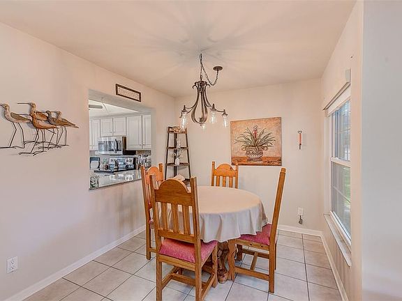 4th image of 1287 N McMullen Booth Rd