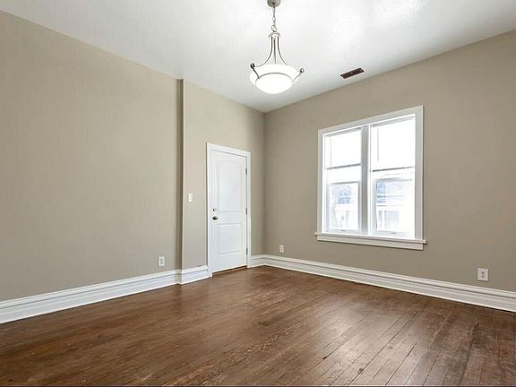2nd image of 661 S Park St #1
