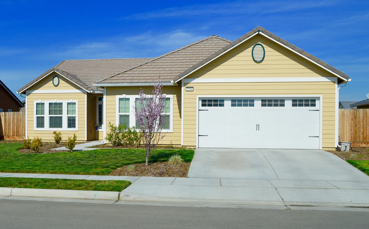 1544 Spyglass Dr photo 1
