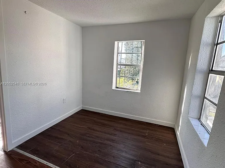 3660 NW 20th Ave #4 — Photo 9