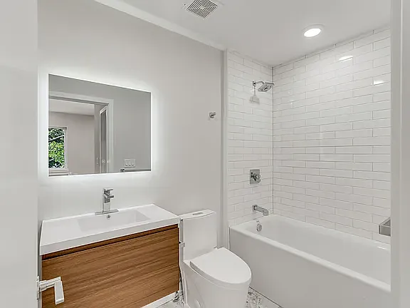402 E Walnut Ln #12B — Photo 10