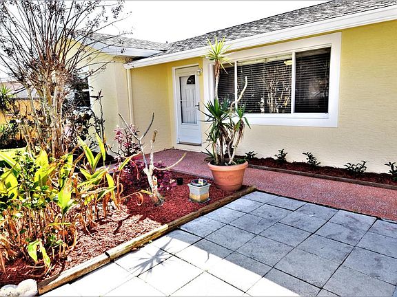 3rd image of 155 Tiki Dr