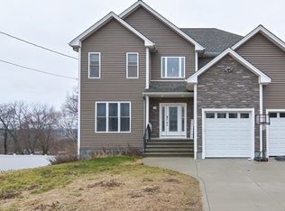 40 Riverview Ave, West Springfield, MA 01089