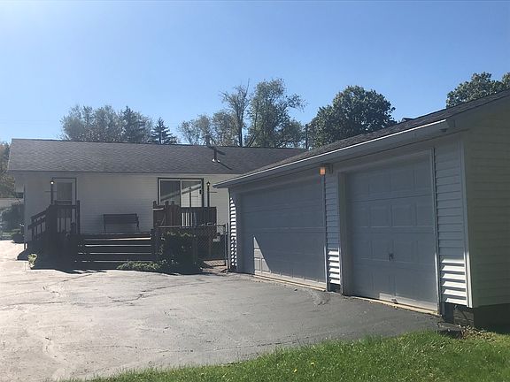 2nd image of 3959 Highland Dr