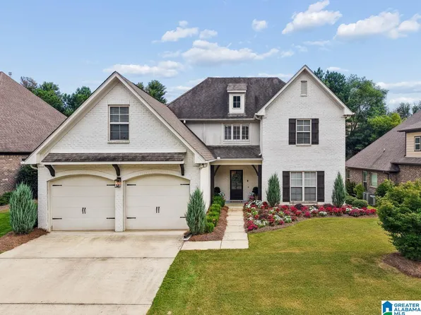 369 Strathaven Dr, Pelham, AL 35124
