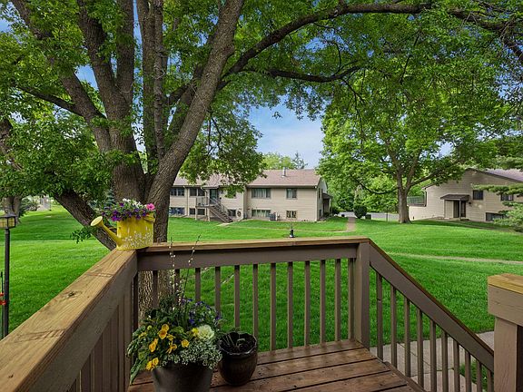 2nd image of 1432 Arden View Dr